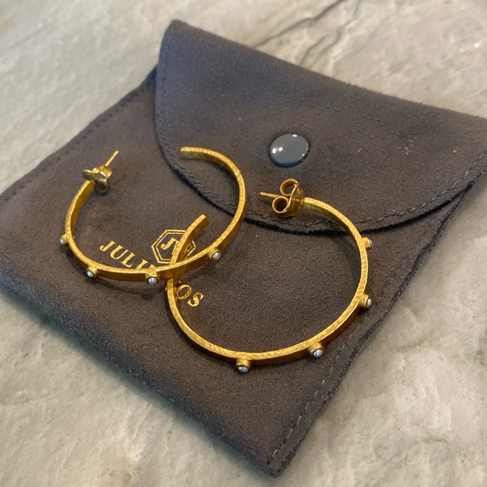 Julie Vos Earrings with pearl